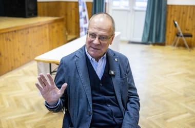 Navracsics Tibor bírálta, hogy a polgármesterek előbb újságíróknak nyilatkoztak