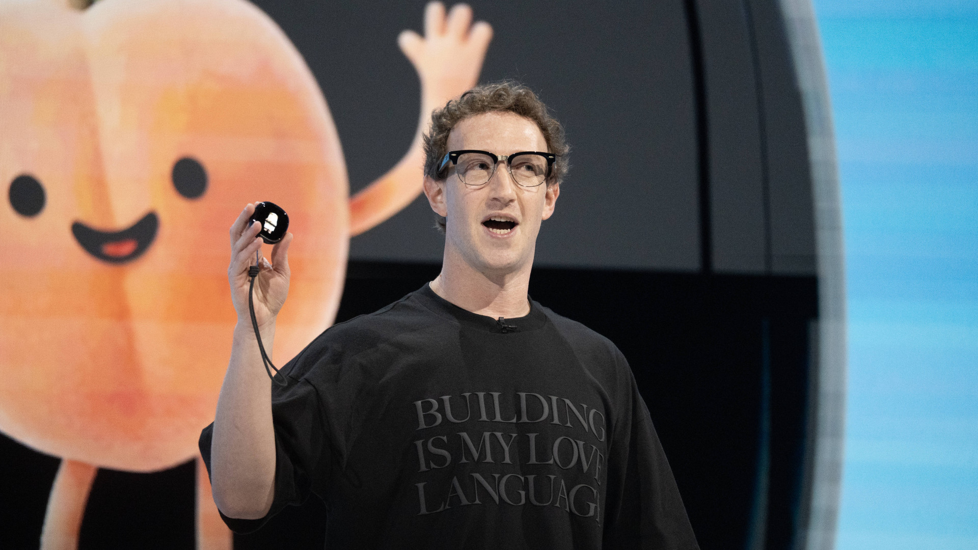 Zuckerberg: „a fókusz a 'személyes szuperintelligenciára' helyeződött át"