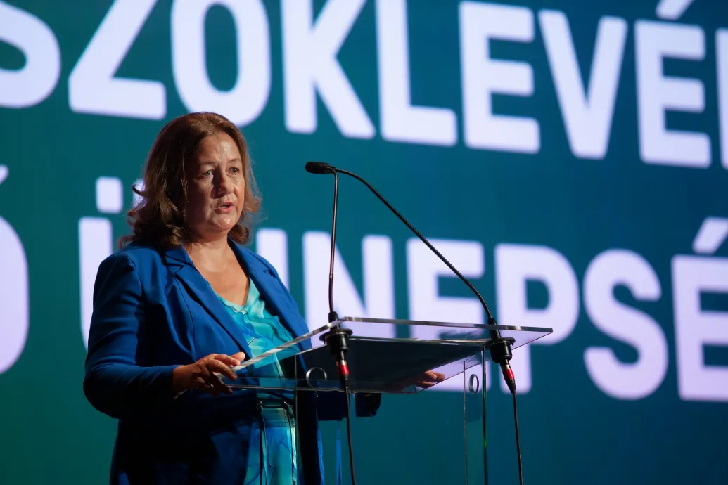 Sepsi Enikő lemondott az SZFE rektori tisztségéről