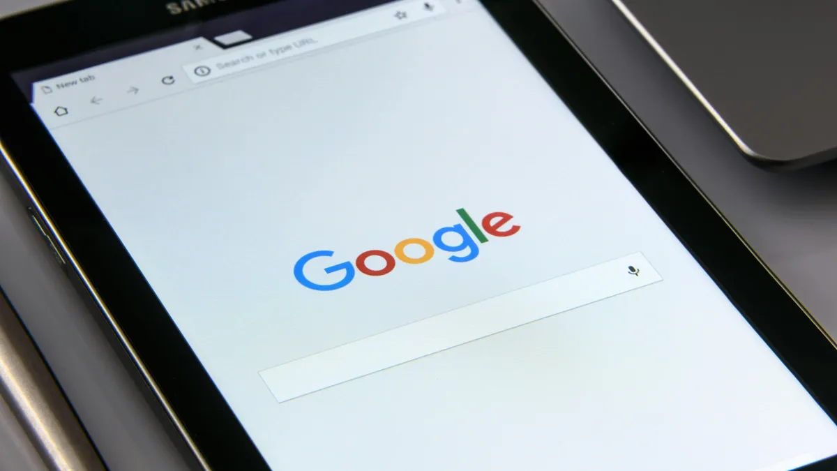 Google: segíthetünk visszajutni a telefonba, ha elfelejtette a PIN-kódot