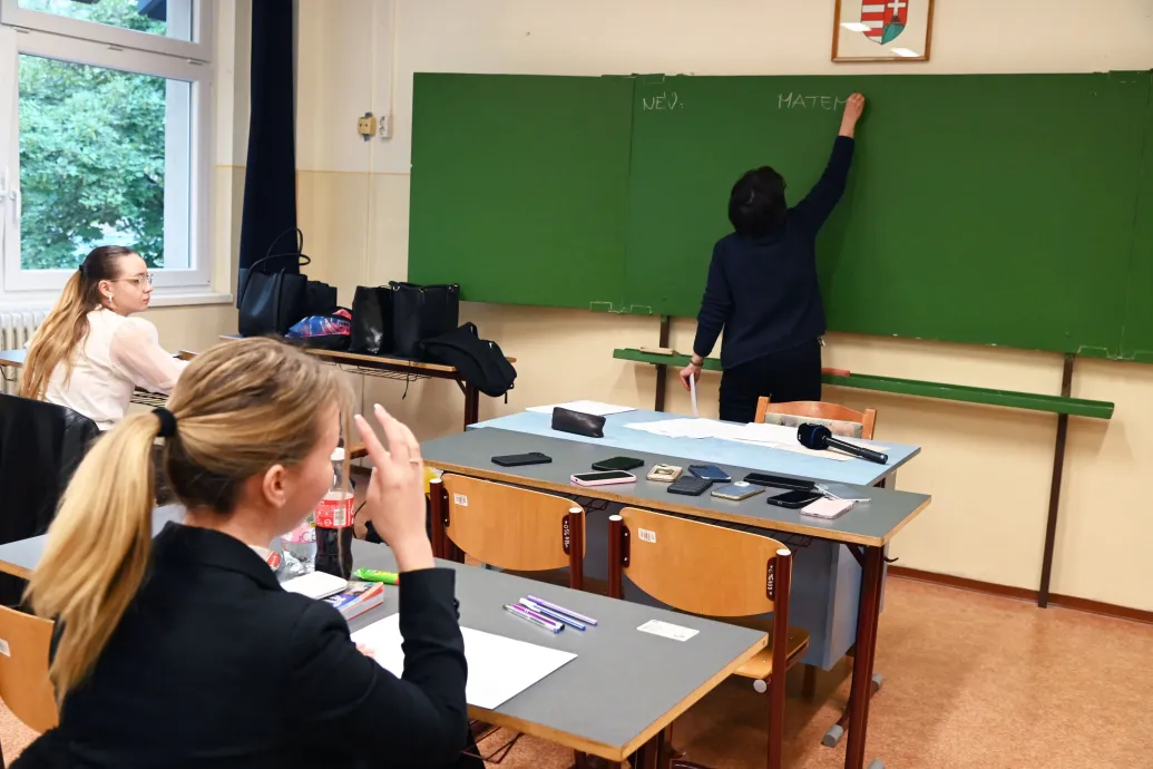 Az iskolák saját kurzusokat indíthatnak, kevesebb ideológiát és több szabadságot ígérnek