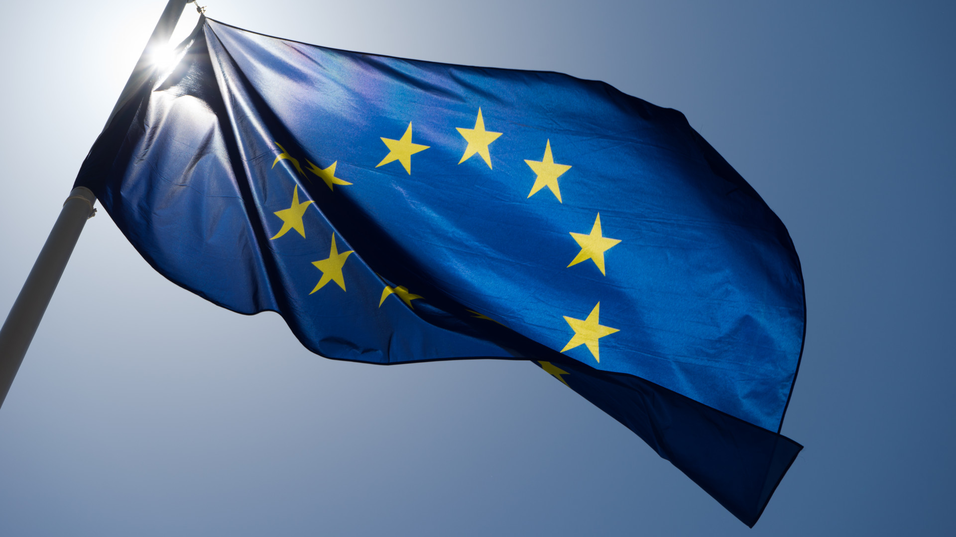 A Portfolio konferenciáján az euróbevezetésről és az uniós forrásokról vitáznak