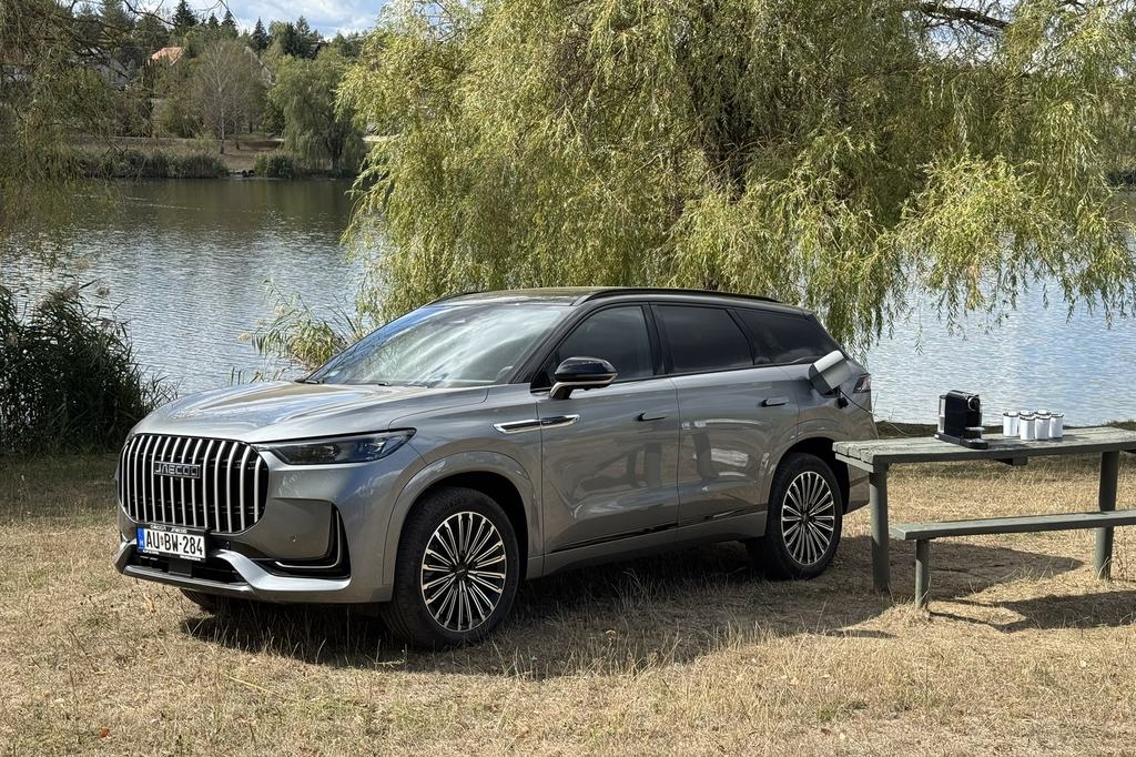 A Jaecoo csúcsmodellje plug-in hibrid, teljes felszereltséggel érkezik