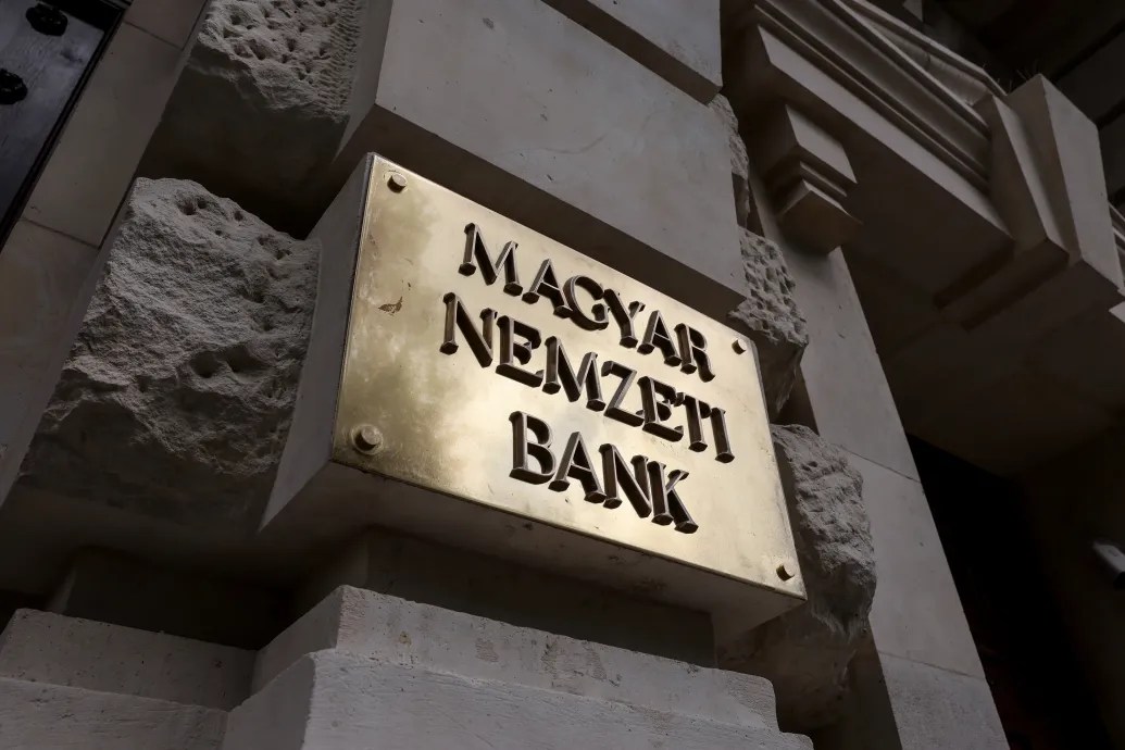 Az MNB szerint idén lassabb növekedés, jövőre nagyobb infláció várható