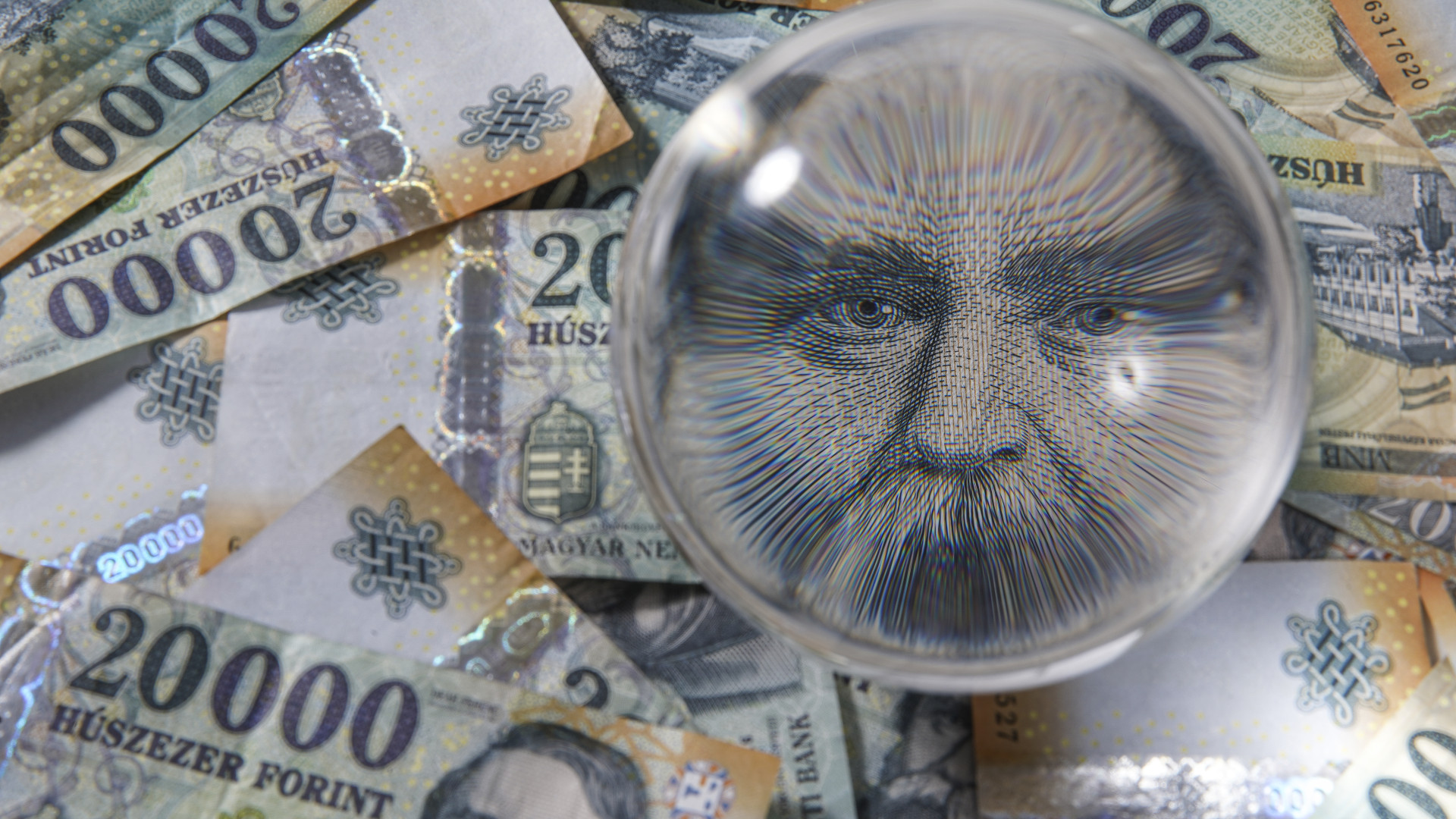 A pénzügyminisztérium 1 százalékos vagyonadót javasol az egymilliárd forint feletti magánvagyonra