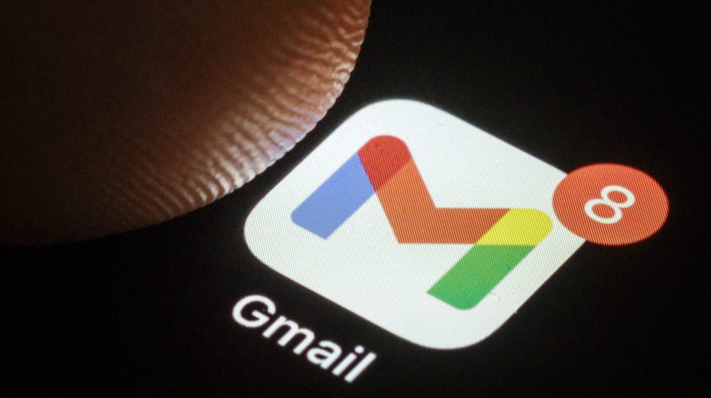 A Gmail kék nyilacskákra cserélte a fontos e-mailek jelölését