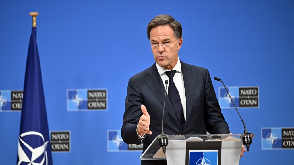 Mark Rutte: a NATO kidolgozta az orosz hibrid támadások elleni válaszlépéseket