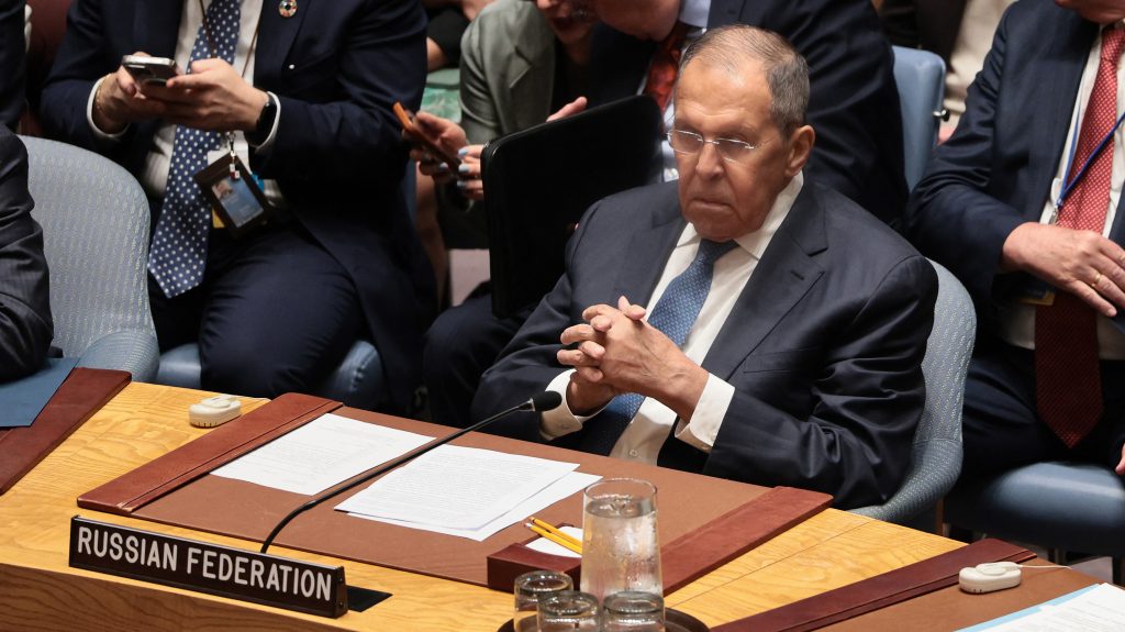 Lavrov szerint Oroszország eddig is kész volt a tartós rendezést célzó tárgyalásokra