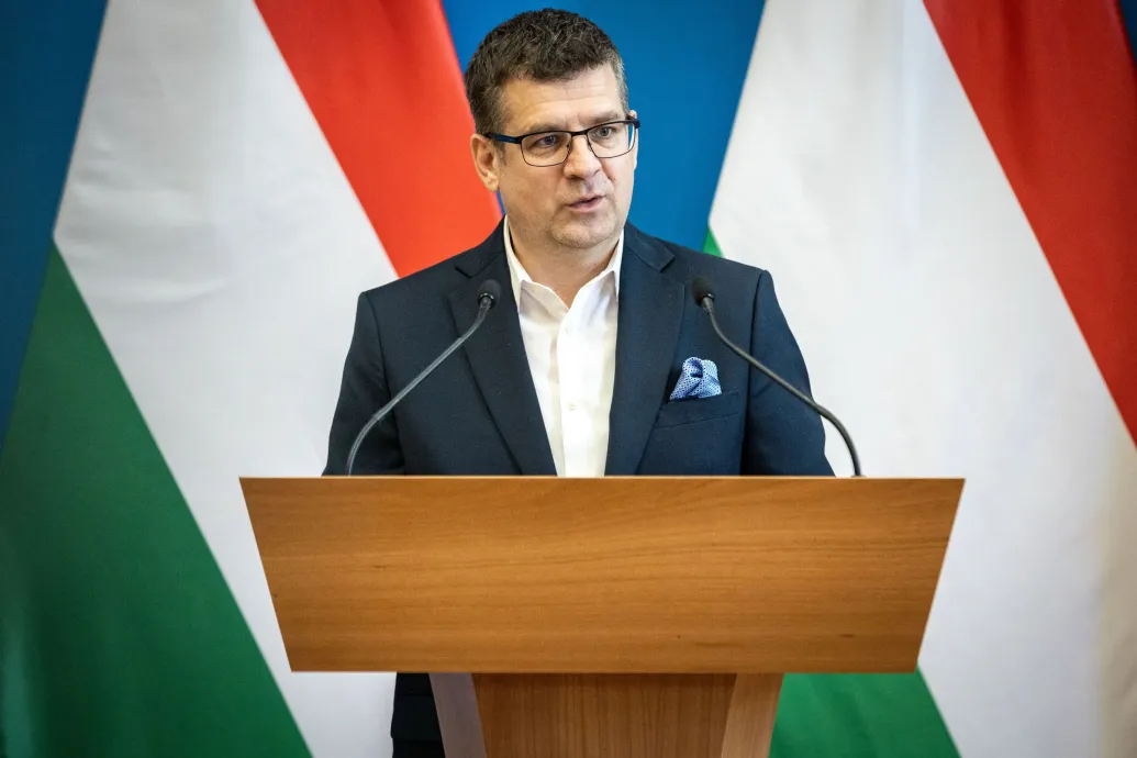 Seszták Miklós 30 napra letartóztatva, a képviselő és védője fellebbezett