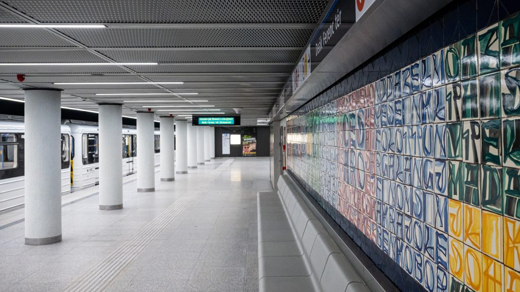 Baleset miatt egy szakaszon szünetel az M3-as metró forgalma