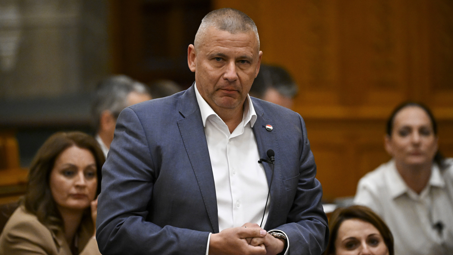 A Tisza-kormány 5 milliárd forintot csoportosított át laktanyafelújításra