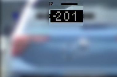 Egy külföldi autós több mint 200 km/h-val hajtott a 8-ason, nem kapott pontot