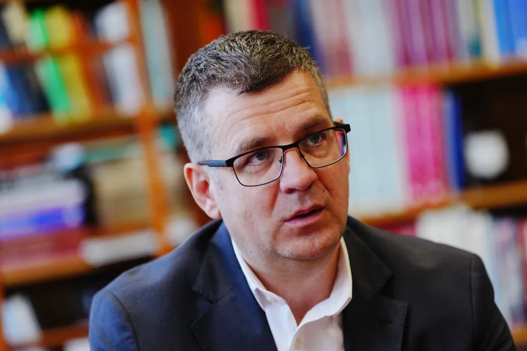 Miklós Sesztákot letartóztatták, a parlament hétfőn megszavazta mentelmi joga felfüggesztését
