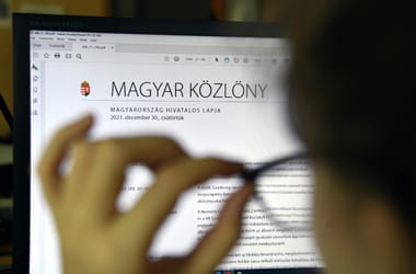 Két, az Orbán-kormányt is végigszolgáló helyettes államtitkár bejelentette lemondását