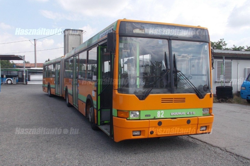 Eladósorba került egy 28 éves csuklós Ikarus