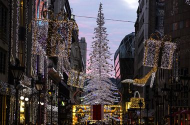 December 24. munkaszüneti nappá tétele néhány tízmilliárd forint veszteséget okozna