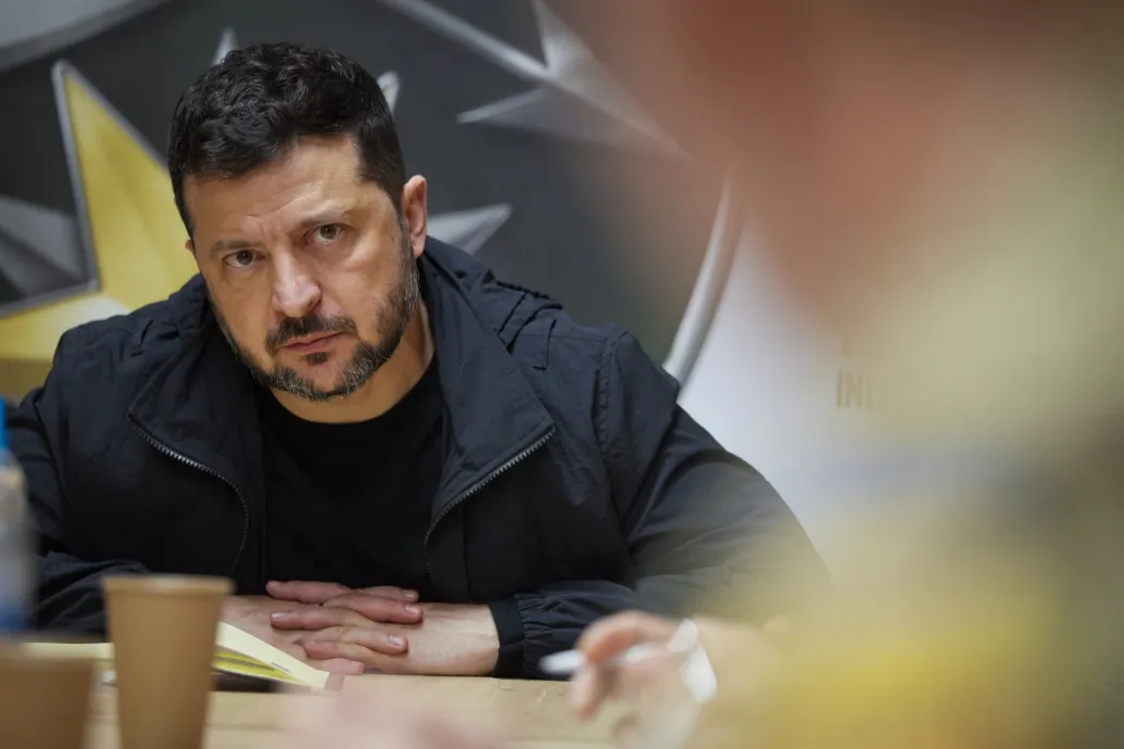 Zelenszkij felajánlotta a támadások beszüntetését a vendégségben kapott üzenet szerint