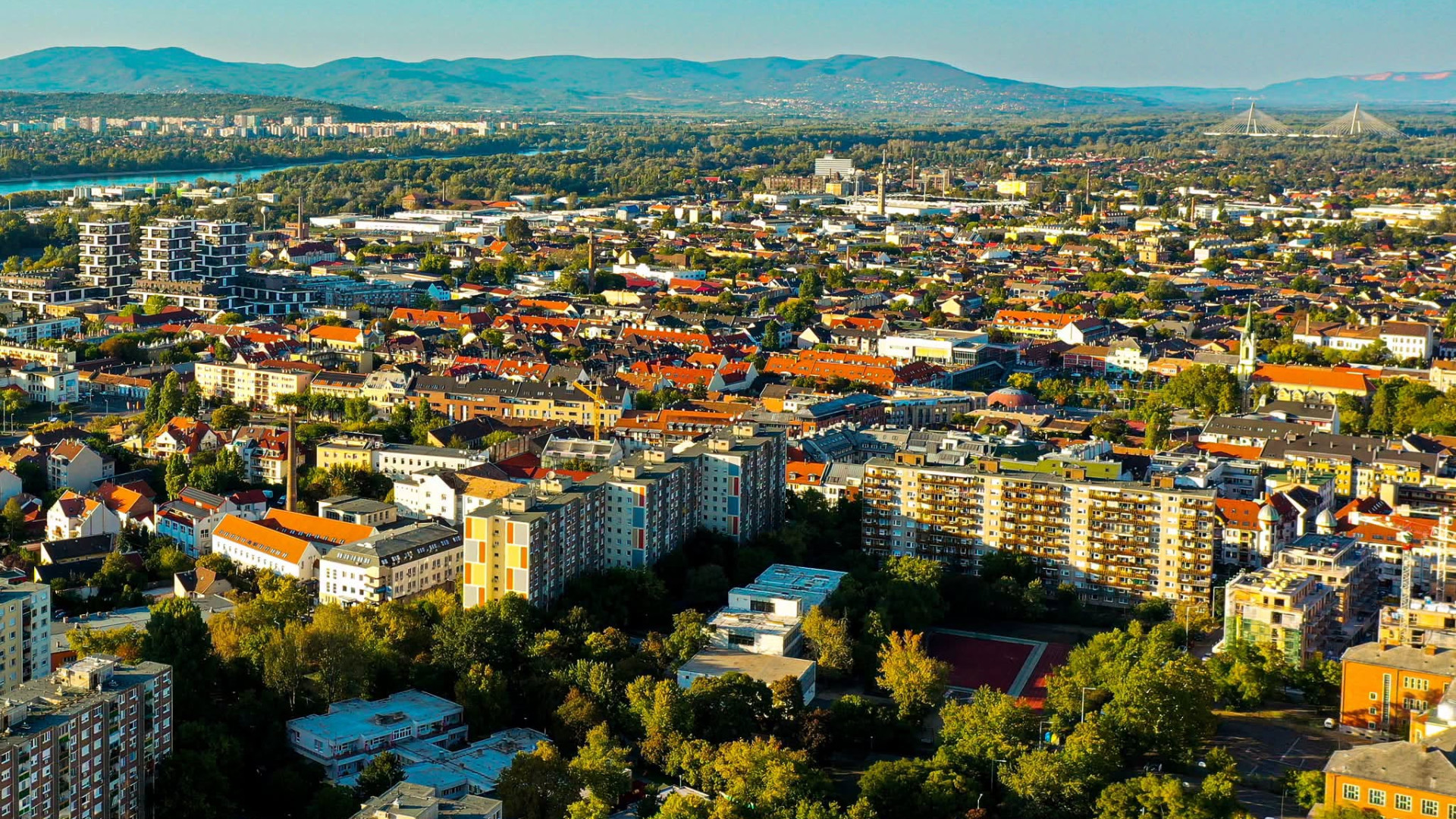 Újpest a kormánytól kéri négy lakásberuházás kiemelt státuszának megszüntetését