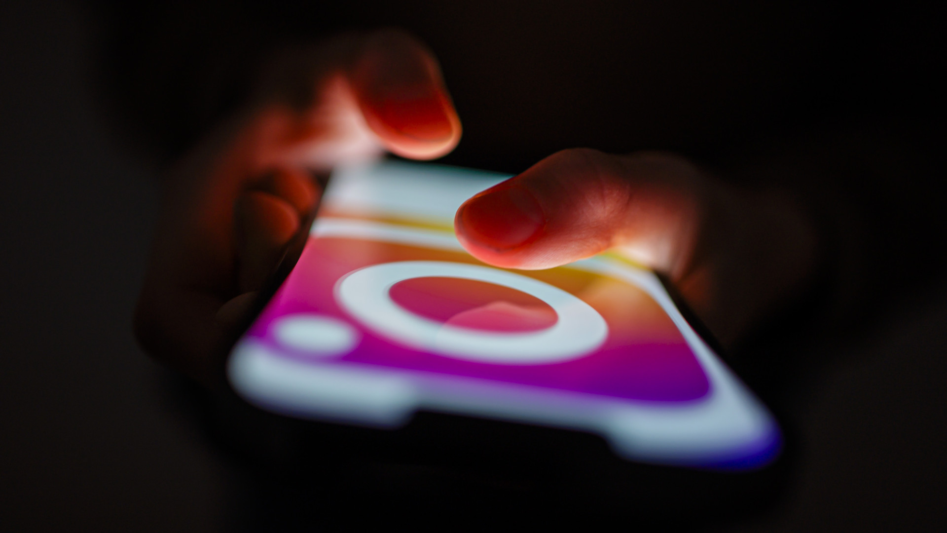A Lancet szerint a digitális platformok és algoritmusok hatnak az egészségre