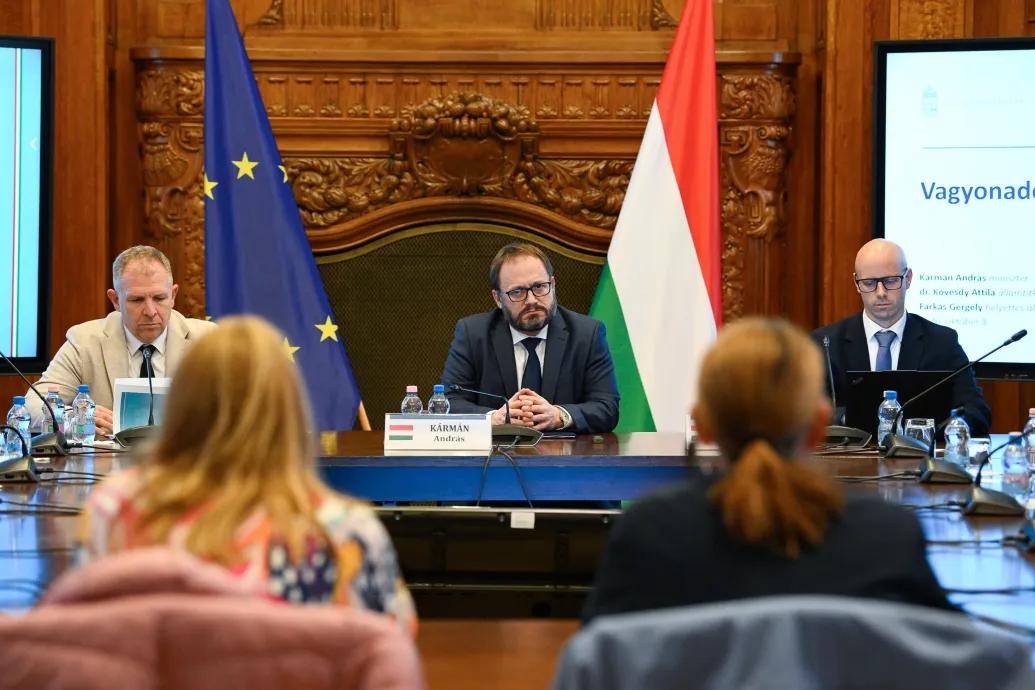 A kormány a héten ismertette a vagyonadó és a kata módosításait