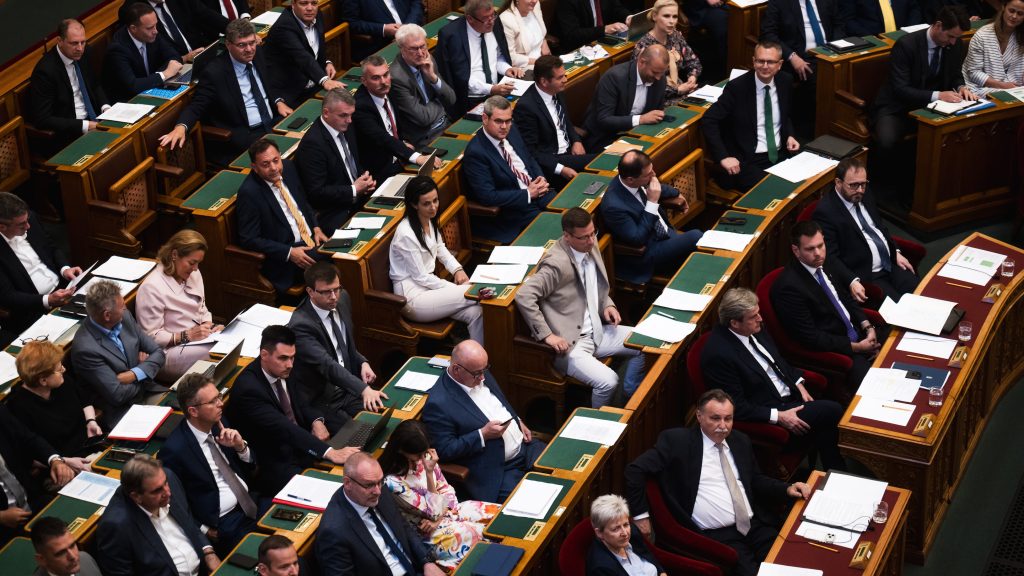 Fidesz–KDNP: három törvénymódosítást támadunk meg az Alkotmánybíróságon