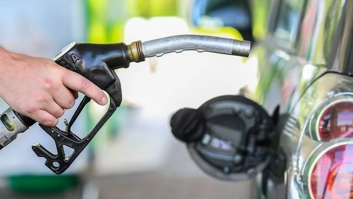 Origo: hétfőn drágult a 95-ös benzin, a gázolaj átlagára nem változott