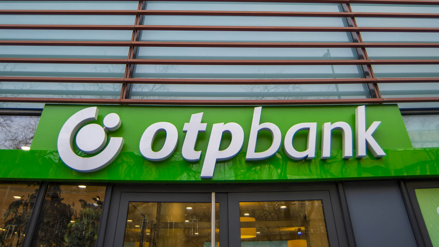 Fokozódnak a kötvénypiaci aggodalmak, az OTP a visszavásárlás miatt emelkedik