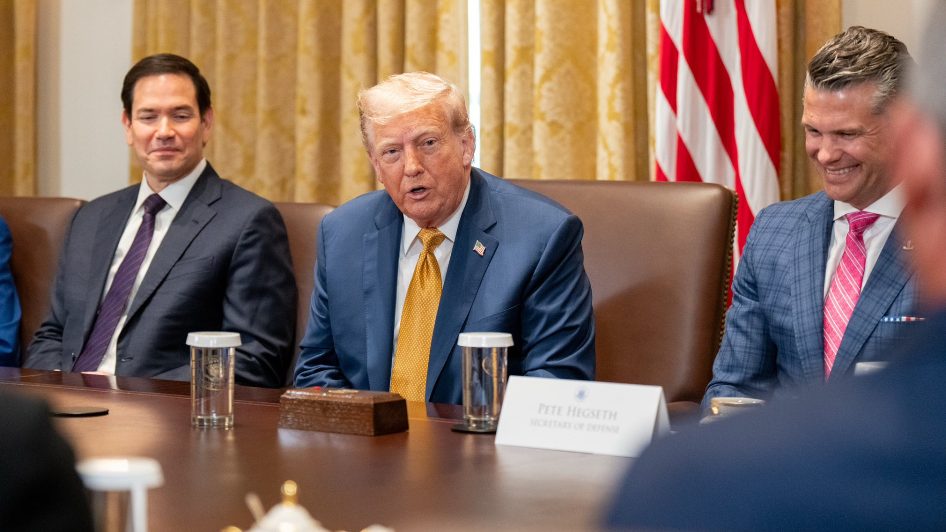 Trump: az amerikai hírszerzés dolgozik azon, hogy kiderítse, pontosan mi történt