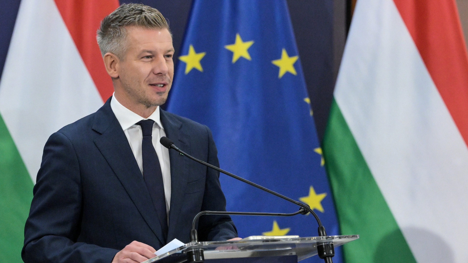 Nemzetközi elfogatóparancsokat adtak ki Matolcsy ügyében