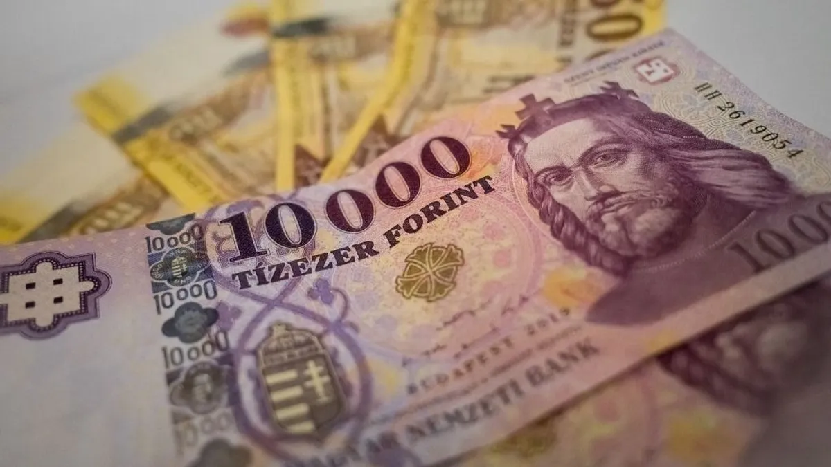 A Pénzügyminisztérium tárgyal a bankokkal a kamatstop kivezetéséről