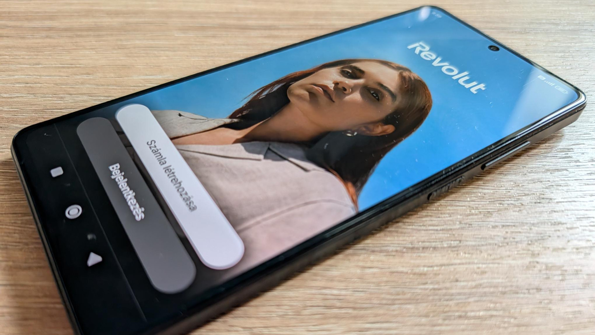 A Revolut szerint elszámolási hiba miatt törlődtek vásárlások egyes magyar ügyfeleknél