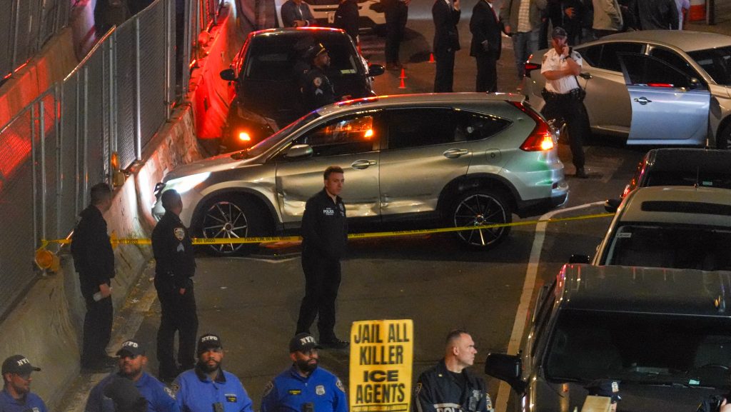 New Yorkban egy férfit meglőttek az ICE irodája közelében, tüntetők és rendőrök összecsaptak
