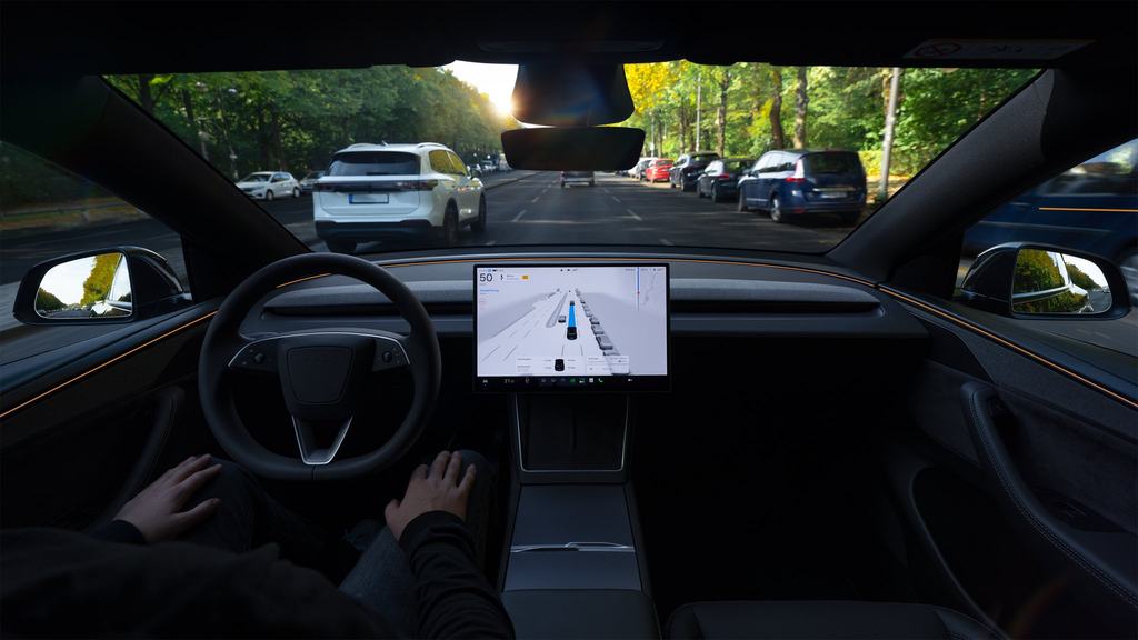 Kilenc európai országban mostantól bekapcsolható a Tesla önvezetése