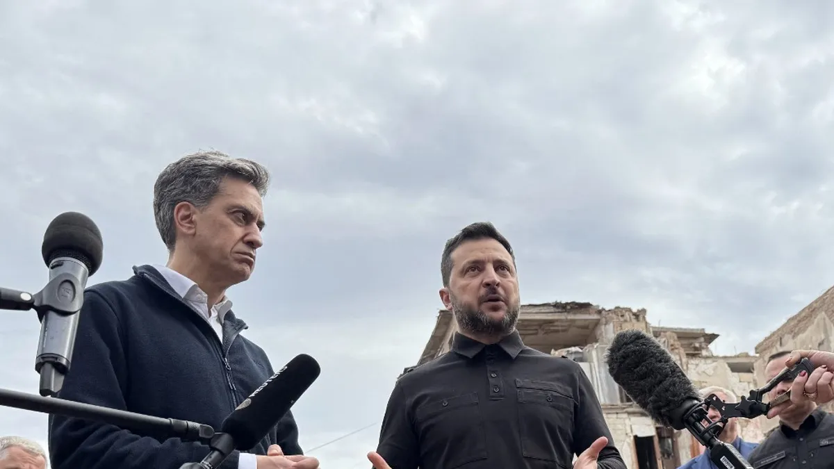 Volodimir Zelenszkij: segítséget kérünk a légi fölény megszerzéséhez