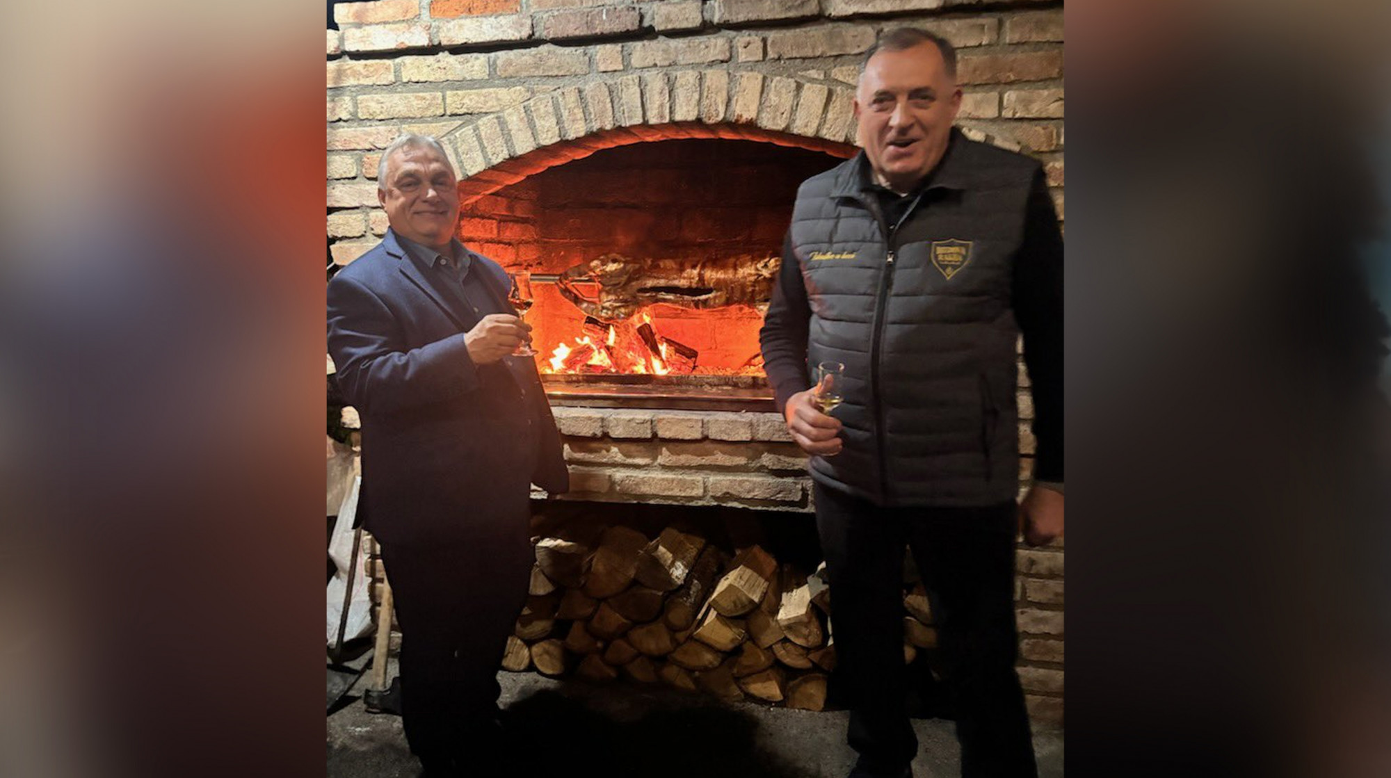 Dodik: kifejeztem hálámat Orbánnak, a képeken együtt isznak rakiját
