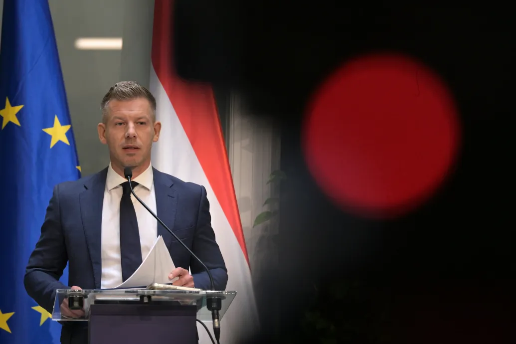 Magyar Péter felolvasott részleteket az ötkertes ügy nyomozati anyagából