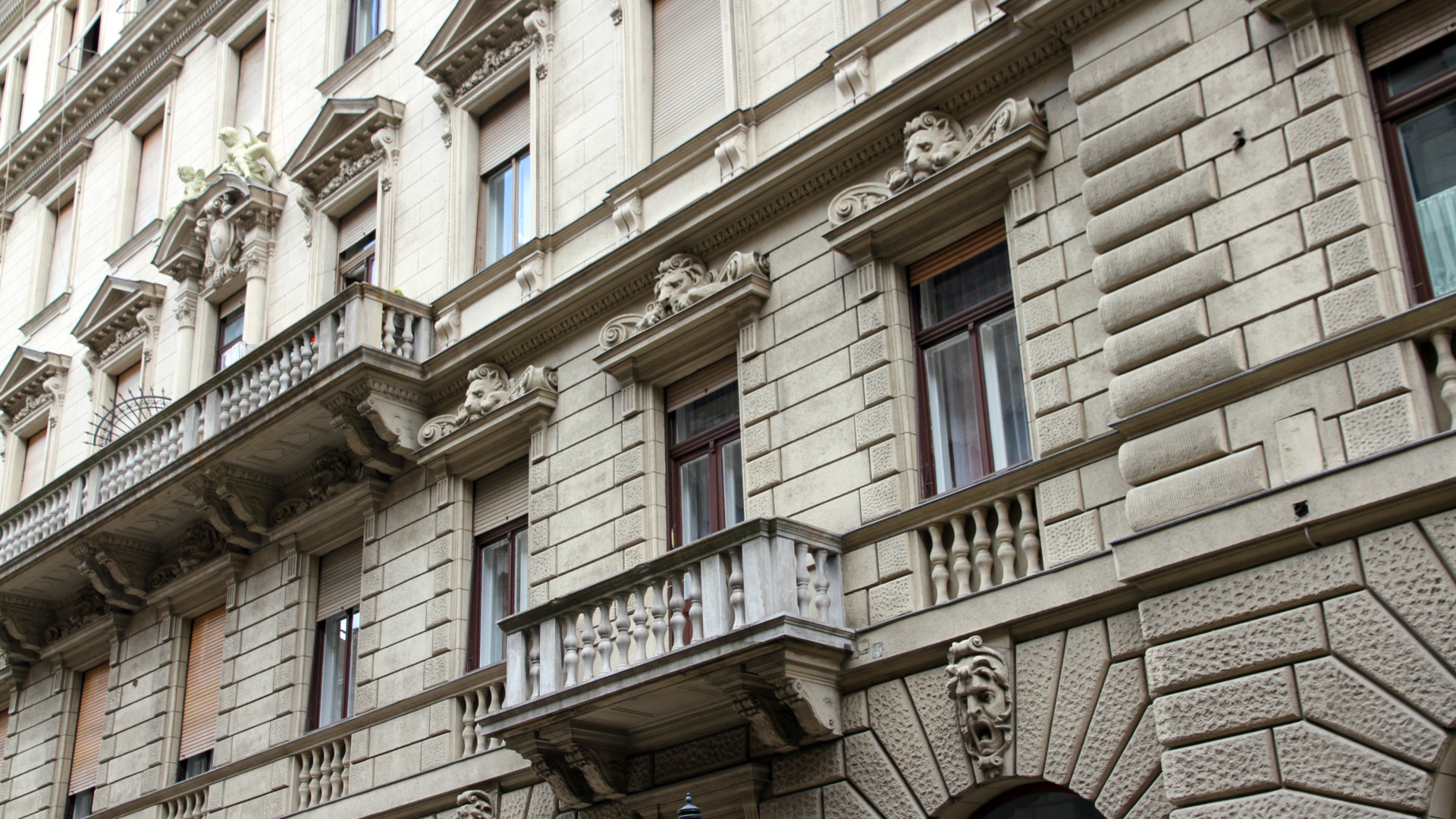 Lassul a drágulás, stagnálnak az árak a budapesti új építésű lakások piacán