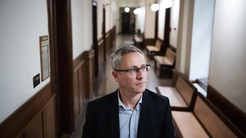 A vádirat szerint a vádlottaktól hajtanák be a győri kukáscég 758 millióját