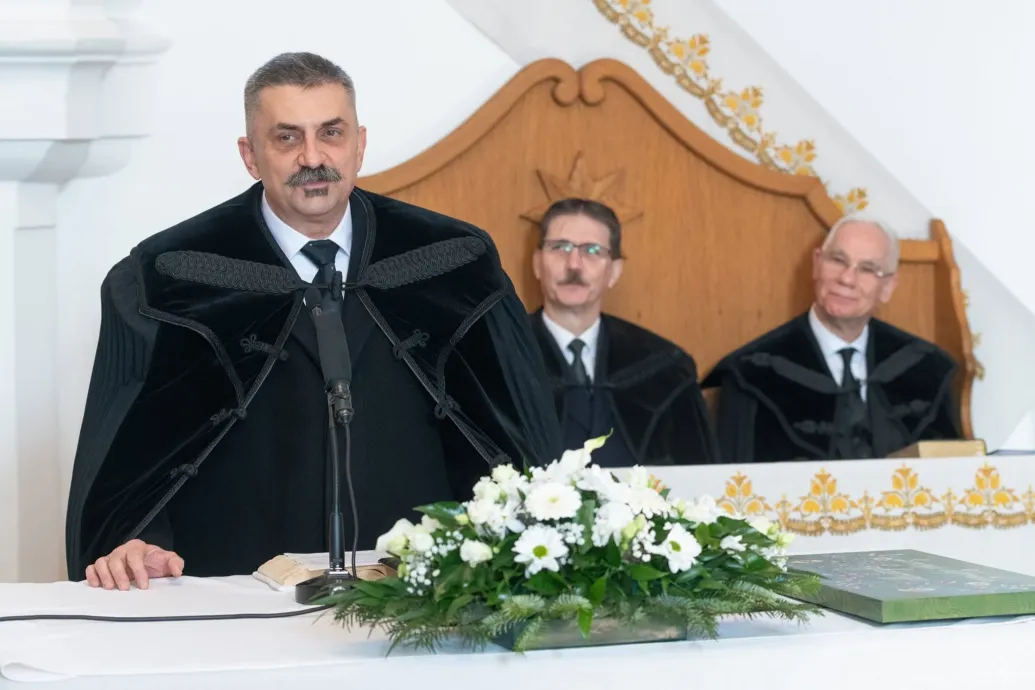 Lemondott önkormányzati mandátumáról a fideszes esperes, időközi választás lesz Mohácson