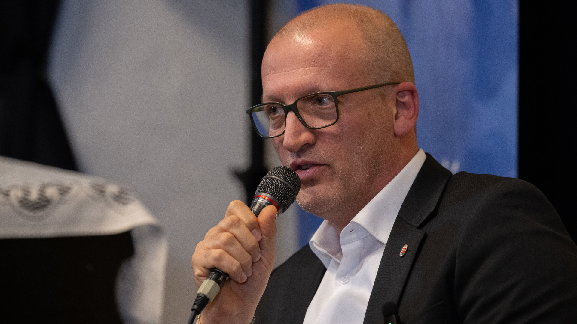Tarr Zoltán szerint következménye lesz a határon túli támogatási visszaéléseknek