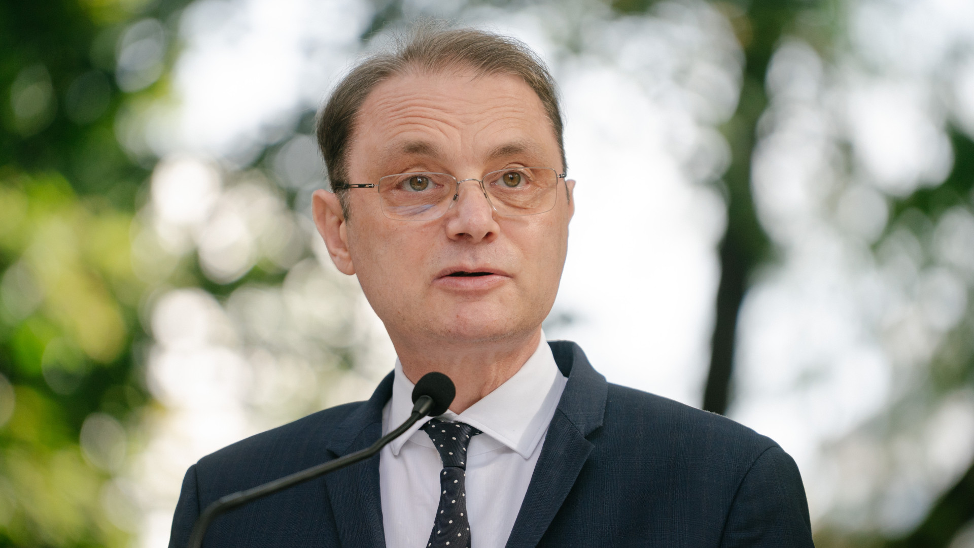 A PSD lépése után Nicolaescu bizalmi szavazása pontot tehet a román kormányválságra