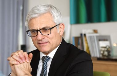 A bankszövetség elnöke szerint jó, hogy a kormány nem „repülőrajtozik