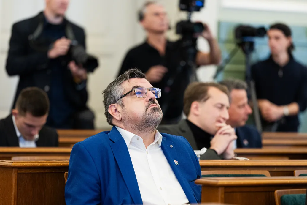 Frakciószakadással veszítette el többségét a Fidesz a győri közgyűlésben