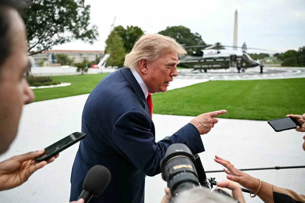 Trump: nem hagyom annyiban az ügyet — visszaengedték a kitiltott sajtót