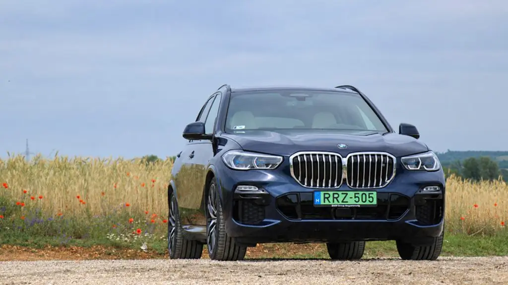 Az ősz végén jár le a határidő közel 33 ezer magyar autósnak