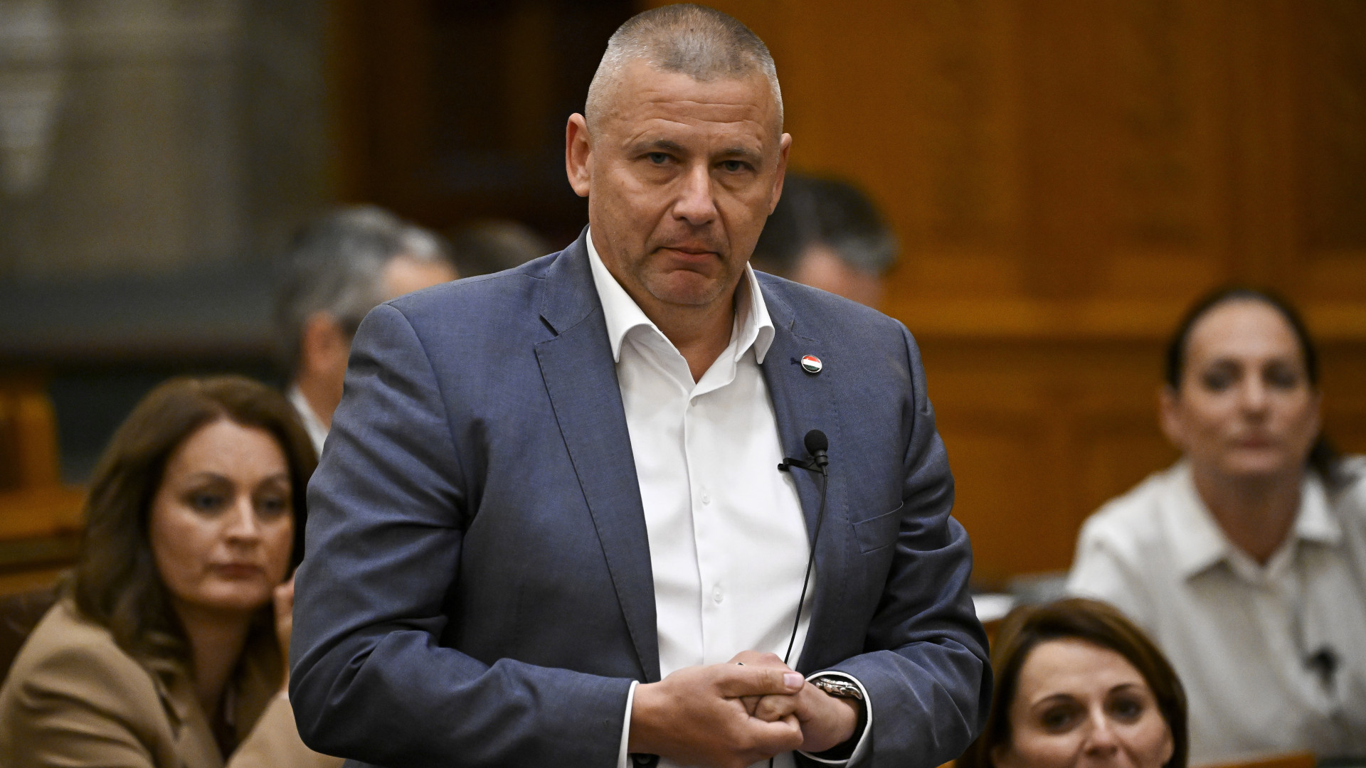 Ruszin-Szendi szerint a kormánypártnak támogatnia kell a vizsgálatokat, nem akadályoznia