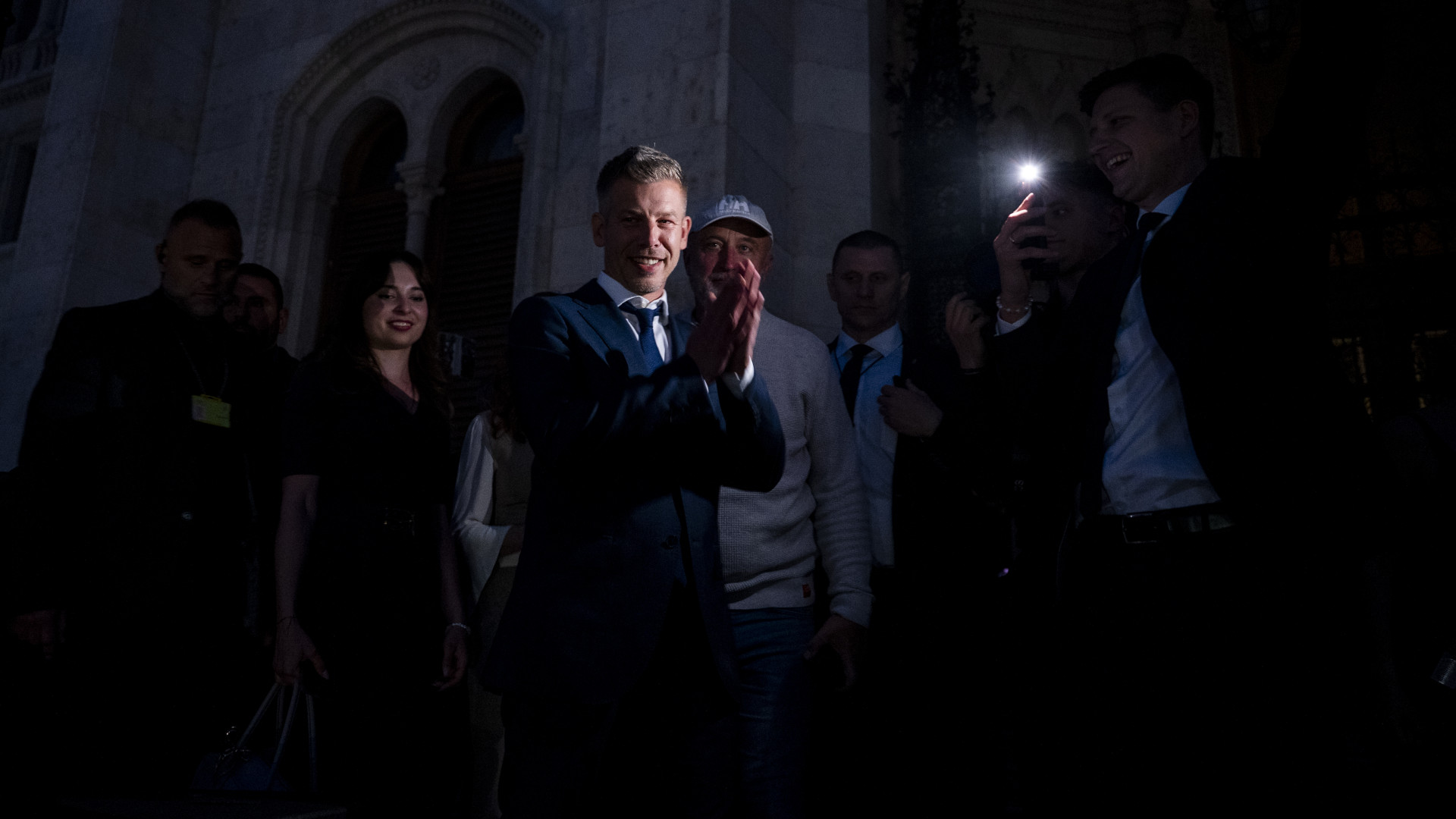 Magyar Péter: üzent a fideszes képviselőknek és hatósági vezetőknek