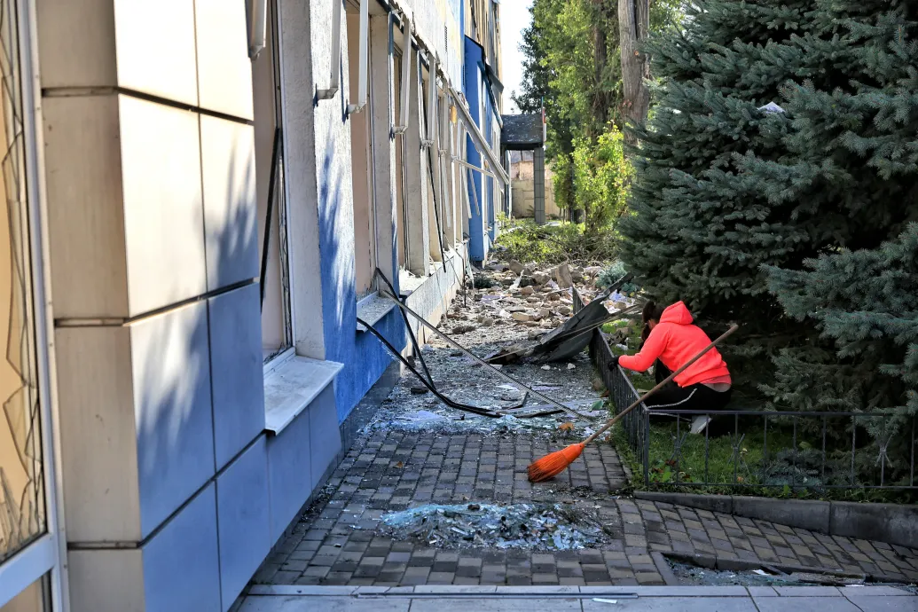 Szumiban benzinkutat, Odessza megyében hőerőművet értek éjszaka orosz légicsapások