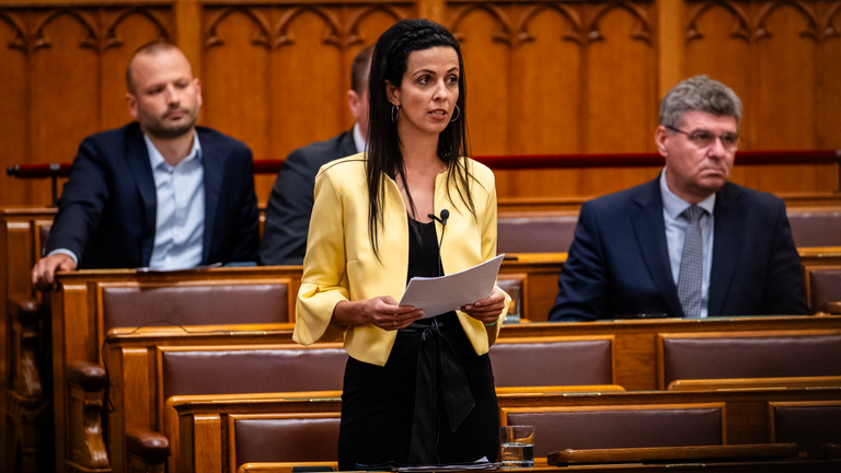 Koncz Zsófia rágalomnak tartja a 600 milliós vádat, pert indított a miniszter ellen
