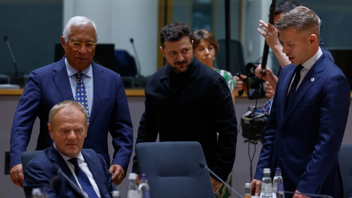 A Fidesz-frakció szerint a kormányt újabb megtévesztés fenyegeti a kisebbségek ügyében